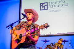 Brad Paisley with special guest Tyler Farr at Mohegan Sun Arena